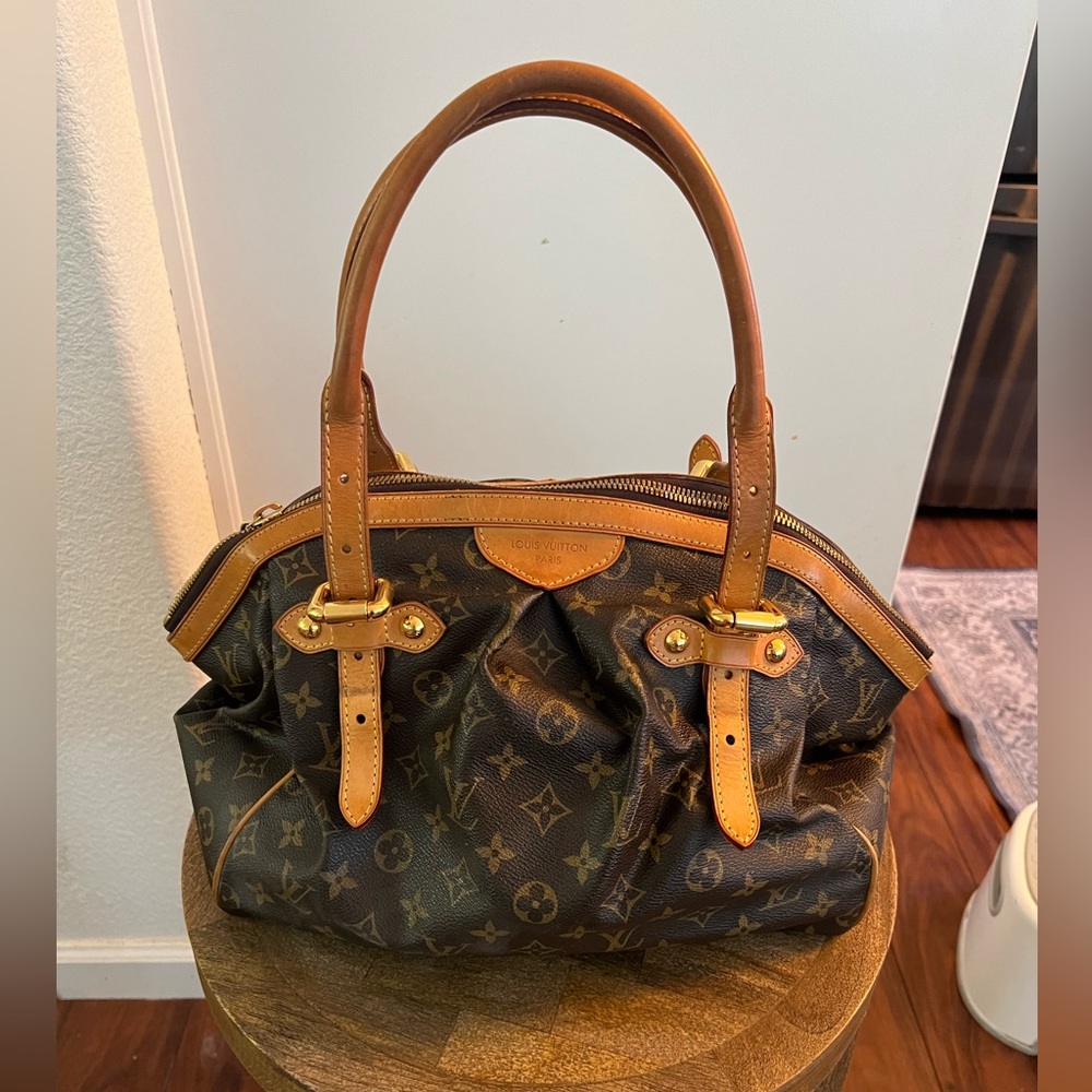 Louis Vuitton Tivoli GM large Handbag purse